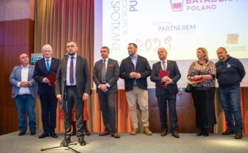 Святкувань та добрих побажань ніколи не буває забагато!